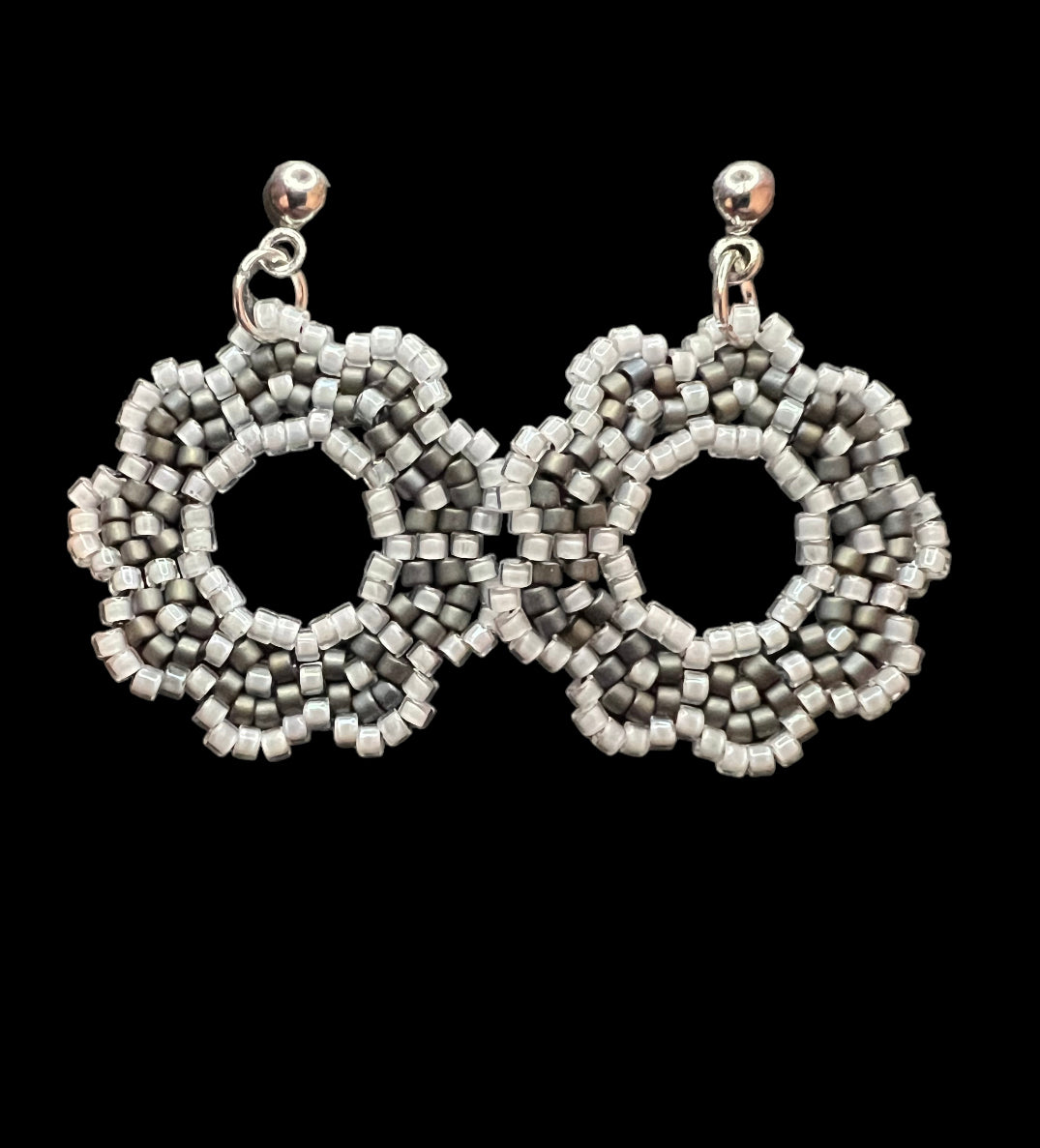 Gray Daisy Earrings
